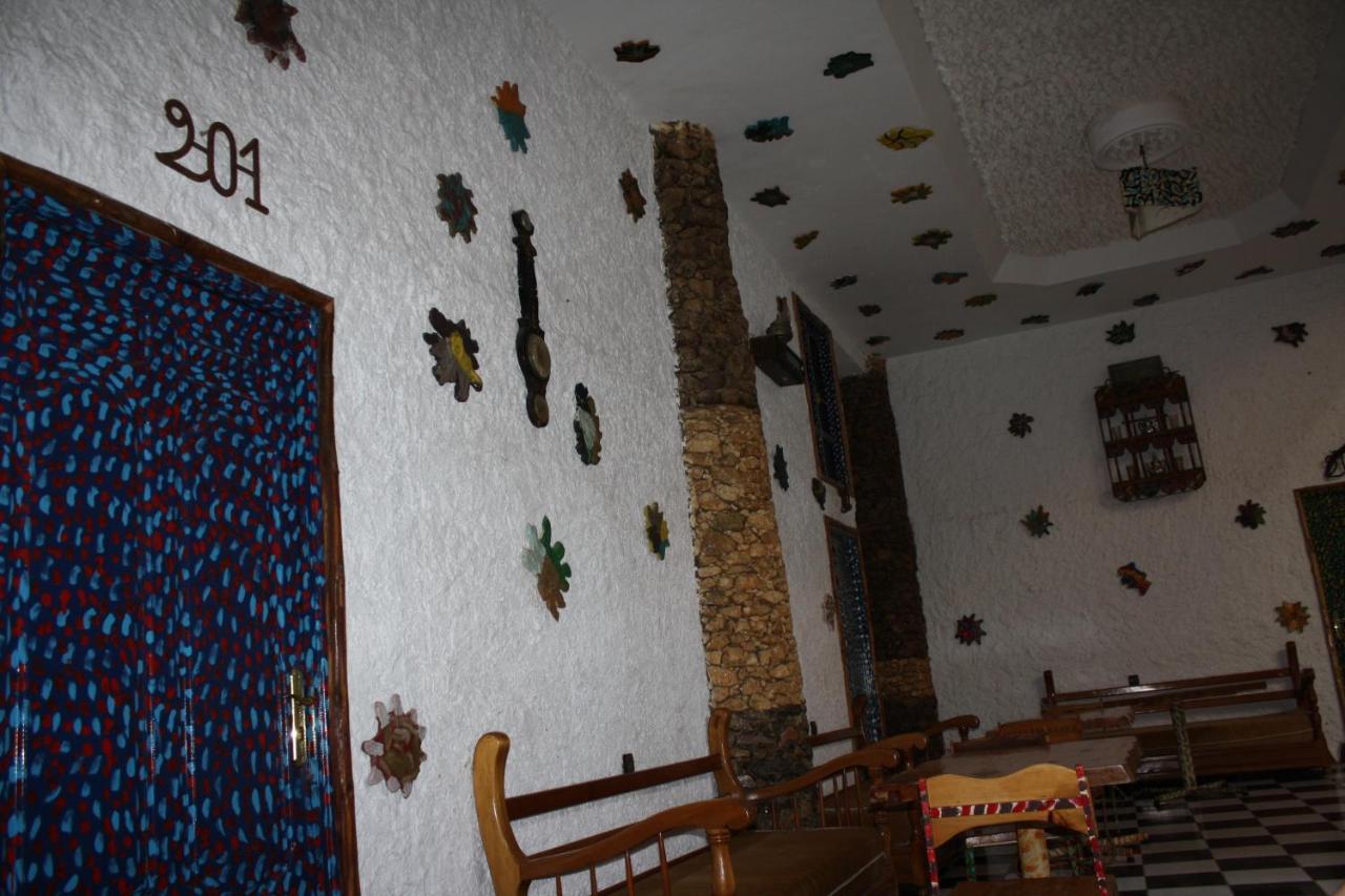Hotel Leonor Beni Chiker Exterior foto